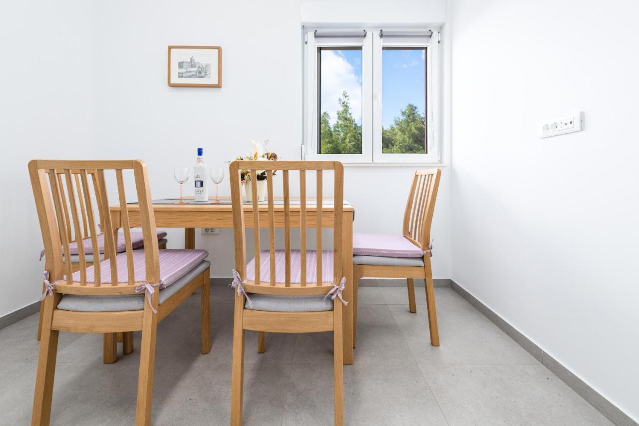 Apartments Matea Duće エクステリア 写真