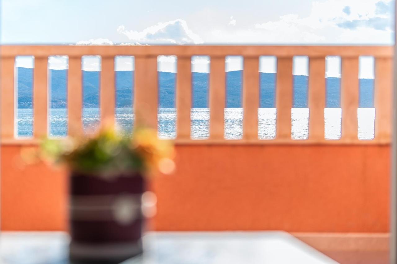 Apartments Matea Duće エクステリア 写真