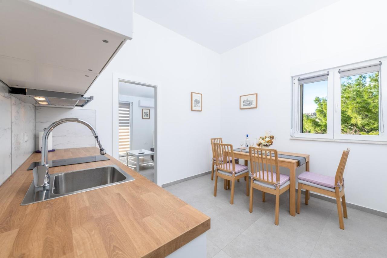 Apartments Matea Duće エクステリア 写真